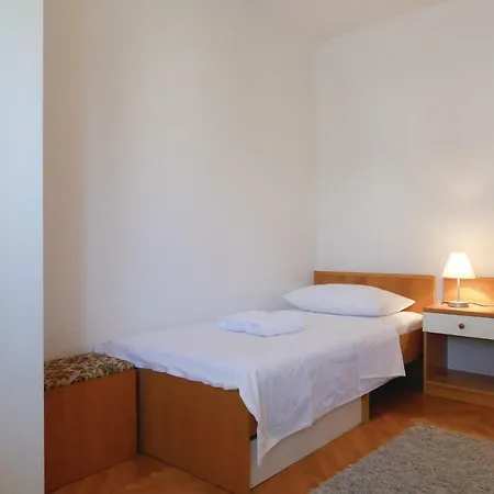 Apartment Three-bedroom In *